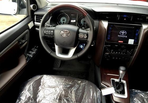 Toyota Sw4 2.8 Tdi Srx 5 Lug 4x4 Aut. 5p Completo 0km2019