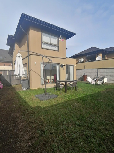 Excelente Casa Condominio En Parques De Carriel