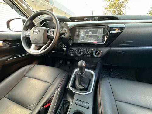 Imagen 7 de 8 de Toyota Hilux Hilux