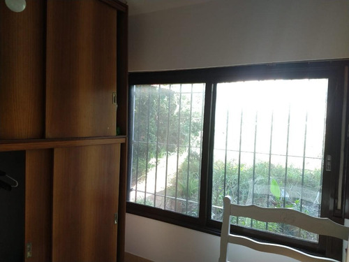 Casa Venta 4 Dormitorios 2 Baños 1 Cochera Terreno 10 X 30 Mts - 300 Mts 2 - La Plata