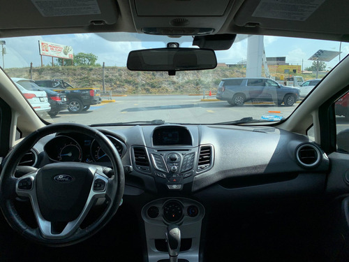 Imagen 7 de 8 de Ford Fiesta 2015 1.6 Se Sedan At