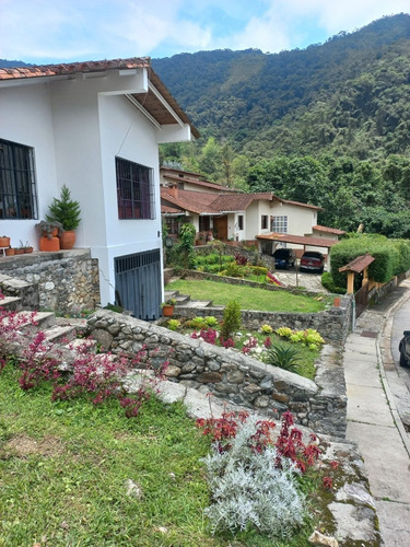 Imagen 2 de 30 de Casa En La Pedregosa Alta 3 Habitaciones 2 Baños