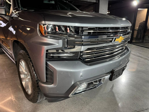 Chevrolet Cheyenne 6.2 V8 Doble Cabina High Country 4x4 At