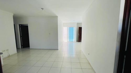 Apartamento Con Terraza En Don Honorio, Prox Carrefour Venta