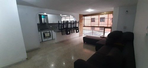 Imagen 11 de 30 de Venta 1era Av. Palos Grandes 107 M2. 100.000