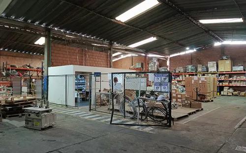 Bodega En Arriendo/venta En La Fraguita. Cod A11750100