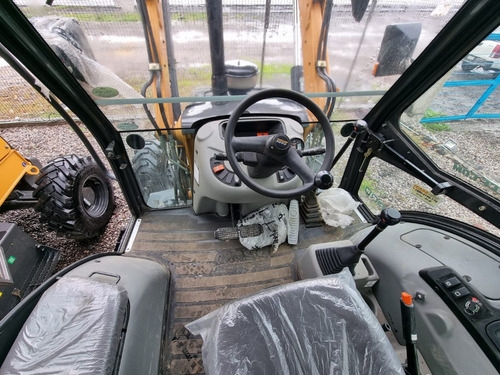 Imagen 14 de 15 de Retroexcavadora Case 770 Ex Magnum 4x4 Nueva