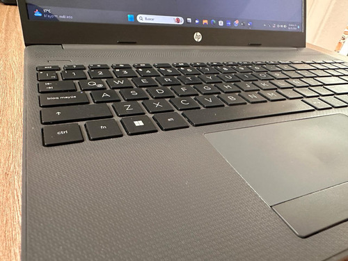 Computadora Laptop Hp 15.6 Pulgadas 8gb Ram 256 Ssd (Usado)