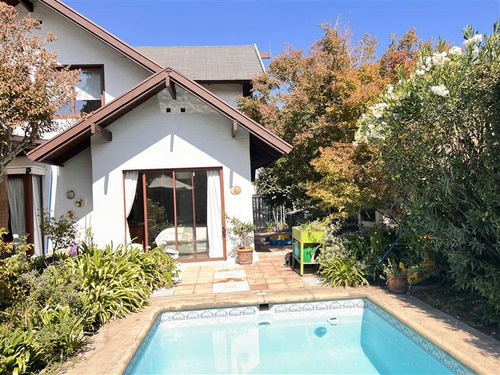Casa En Venta San Carlos De Apoquindo