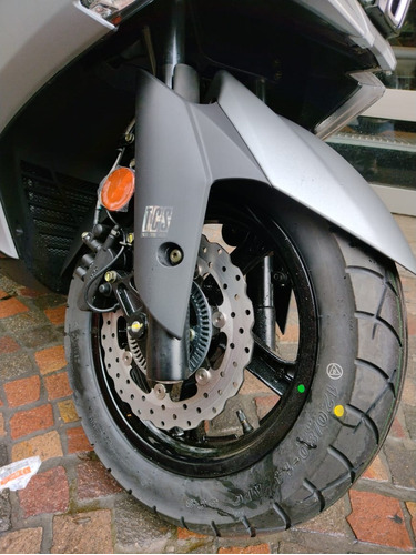 Kymco Downtown 350i Con Control De Tracción