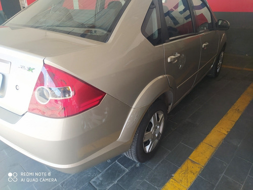 Ford Fiesta 1.0 Flex First 5p 2008