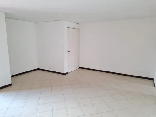 Apartamento En Venta Ubicado En Medellin Sector Carlos E Restrepo (25323).