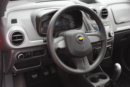 Imagem 7 de 15 de Chevrolet Montana Ls