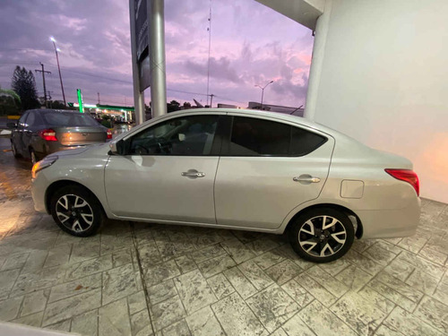 Imagen 2 de 15 de Nissan Versa 2019 4p Advance L4/1.6 Man