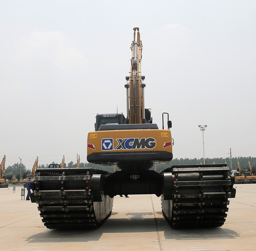 Excavadora Anfibia Iron Xe 215 S