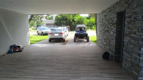Casa Minimalista Barrio Golf 2-punta Medanos-costa Esmeralda
