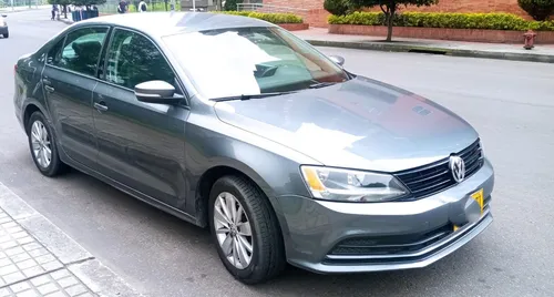 Volkswagen Jetta 2.0 Gli 211 hp