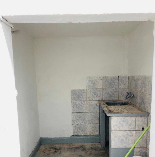 Casa En Felix Laborde Y Joanico.- Luminosa Un Dormitorio + Altillo