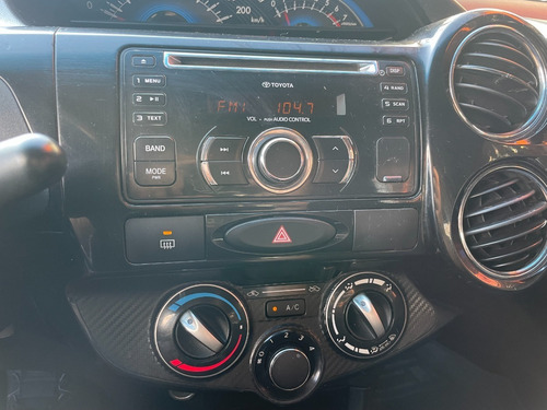 Imagem 8 de 11 de Toyota Etios Cross 1.5 Flex Completo 2014 Autos Rr
