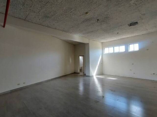 Venta De Local Comercial, Cc Brisas Del Valle, El Remanso Rp