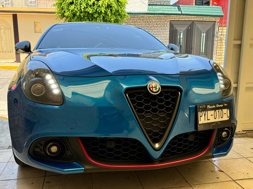 Alfa Romeo Giulietta 1.8 Quadrifoglio Verde Ddct At