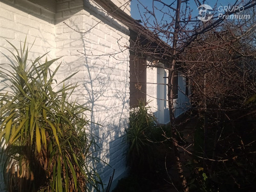 Casa En Venta Aislada De 4 Dorm. En Macul