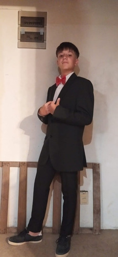 Imagen 4 de 5 de Alquiler De Trajes Y Vestidos. Hombres ,damas,y Niños.