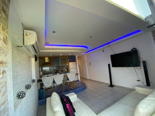 Imagen 2 de 9 de Se Vende Apartamento En Tucacas