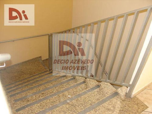 Kitnet Com 1 Dormitório Para Alugar, 30 M² Por R$ 650,00/mês - Centro - Taubaté/sp - Kn0002
