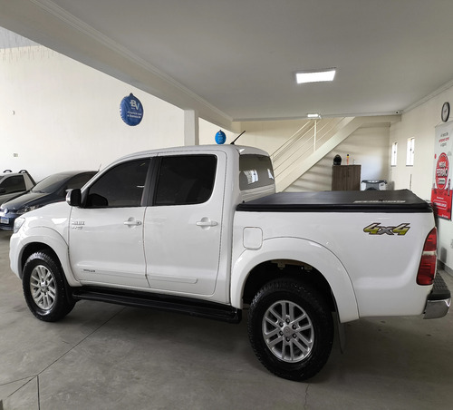 Toyota Hilux 2.7 SRV 4X4 CD 16V FLEX 4P AUTOMÁTICO