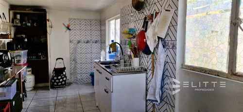 Venta De Sitio De 1.624 M2, Con 2 Casas Y Una Cabaña - Olmué