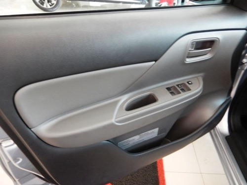 Imagem 11 de 12 de Mitsubishi L200 Triton Outdoor Glx 2.4