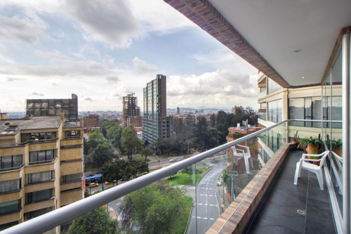 Apartamento En Arriendo En Bogotá Chico Alto. Cod 86045