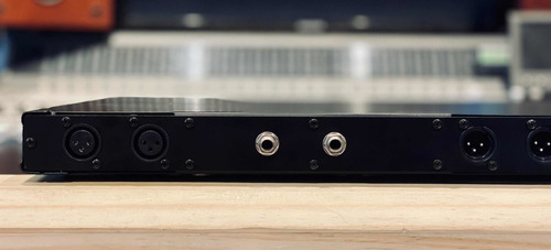Imagem 5 de 5 de Neve Vr V Series Channel Strip (racked)