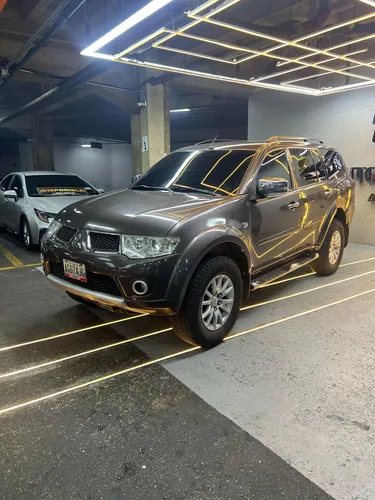 Mitsubishi Montero Sport 2014