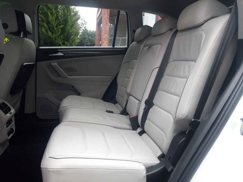 Imagen 11 de 14 de Volkswagen Tiguan 2019 5p Highline L4/2.0/t Aut