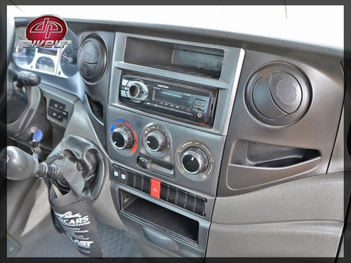 Imagem 7 de 15 de Caminhonete Iveco Daily Com Carroceria