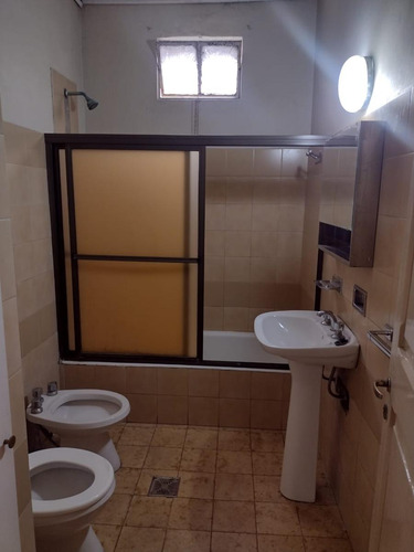 Casa En Venta - 3 Dormitorios 1 Baño - 450mts2 - Ensenada