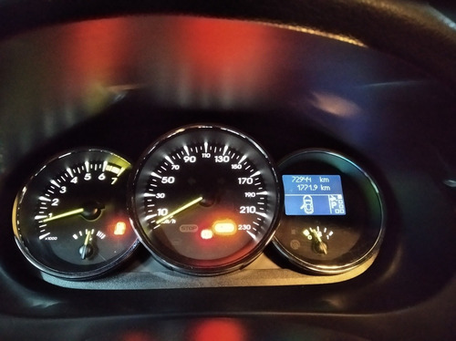 Renault Fluence 2013 2.0 Dynamique X-tronic Hi-flex 4p