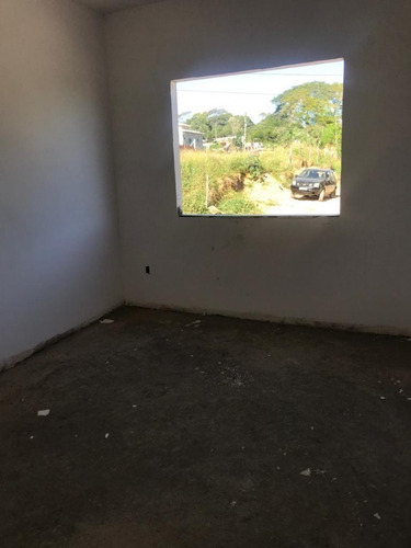 Imagem 4 de 7 de Casa Linear Toda Em Porcelanato Localizada Em Bairro Com Pequeno Comércio Local E Condução A 2km Da Praia Composta De 2 Quartos, Sendo 1 Suíte, Sala, - 900 - 69714695