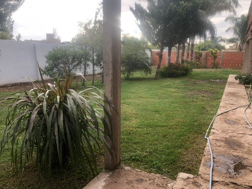 Excelente Casa A Terminar En Lote De 1330 M2 En Parque Gorriti