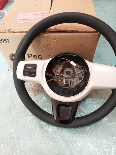 Volante Fiat Uno Con Controles ,sin Bolsa Modelo 2017 (Usado)