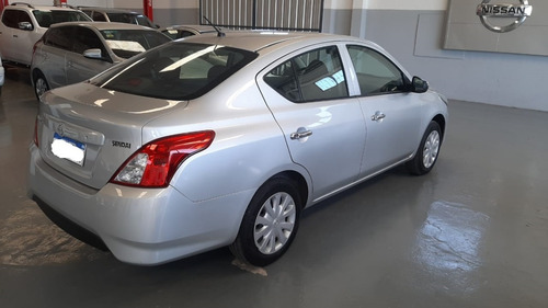 Nissan Versa Sense Mt