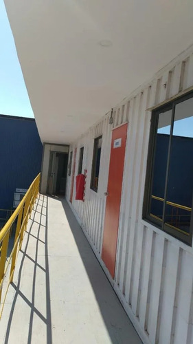 Venta Sitio Con Galpones Y Equipamiento En El Barrio Indust