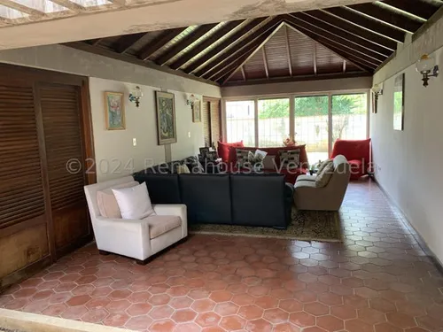 Casas En Venta Mls #25-1271
