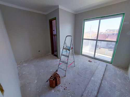 Sobrado Em Fase De Construção À Venda Com 3 Quartos, Muito Bem Localizado No Bairro Novo B, No Sítio Cercado, Em Curitiba. - Ca01215 - 69029861