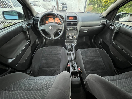 Chevrolet Astra 2.0 Advantage Flex Power 5p