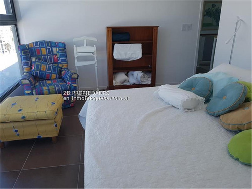 60 E/ 17 Y 18: Dúplex De Cateroría 2/ 3 Dorm. Y 1 Escritorio