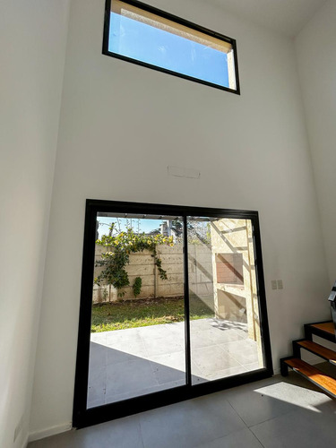 Duplex En Venta, 2 Ambientes, Escobar Centro, Belen De Escobar, Gba Norte