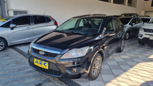 Ford Focus Focus Hatch Ghia 2.0 16V Duratec (Aut)